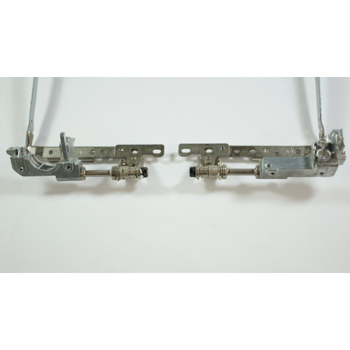 Петли для ноутбука Toshiba Qosmio F50, F55 (AM04G000200 + AM04G000100) (левая+правая)